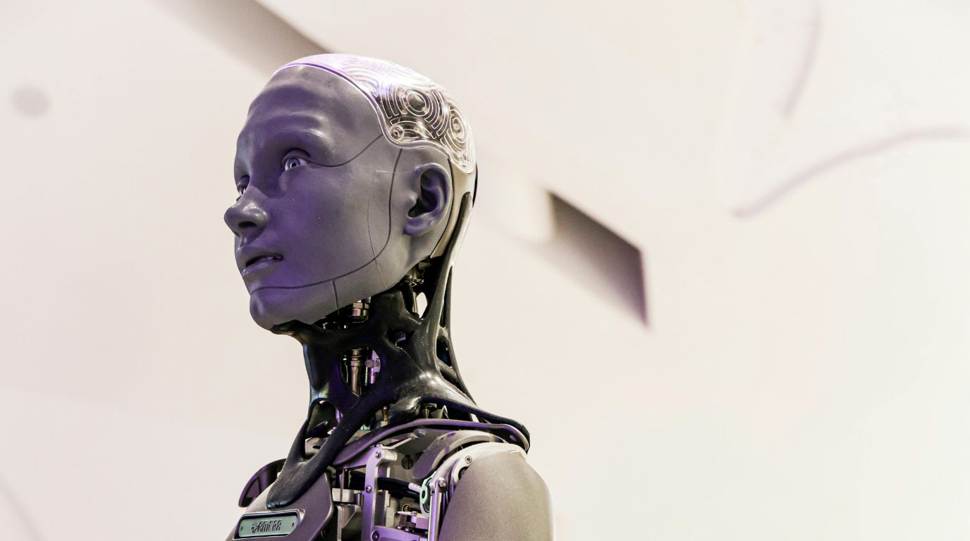 AI-Driven Business Model Shifts: SaaS Executive Briefing